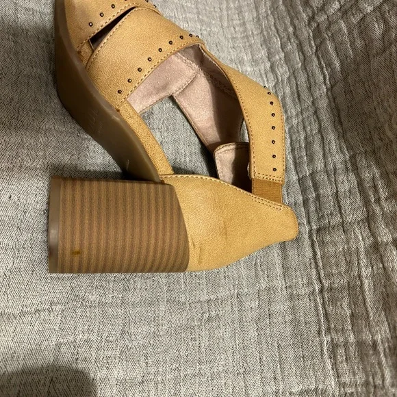 Naturalizer Soul shoes - Picture 6 of 9